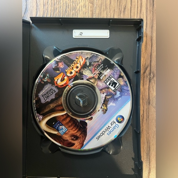 Zoo Tycoon 2 Extinct Animals Expansion Pack & Marine Mania Incl. Dinosaur Digs - Picture 3 of 4